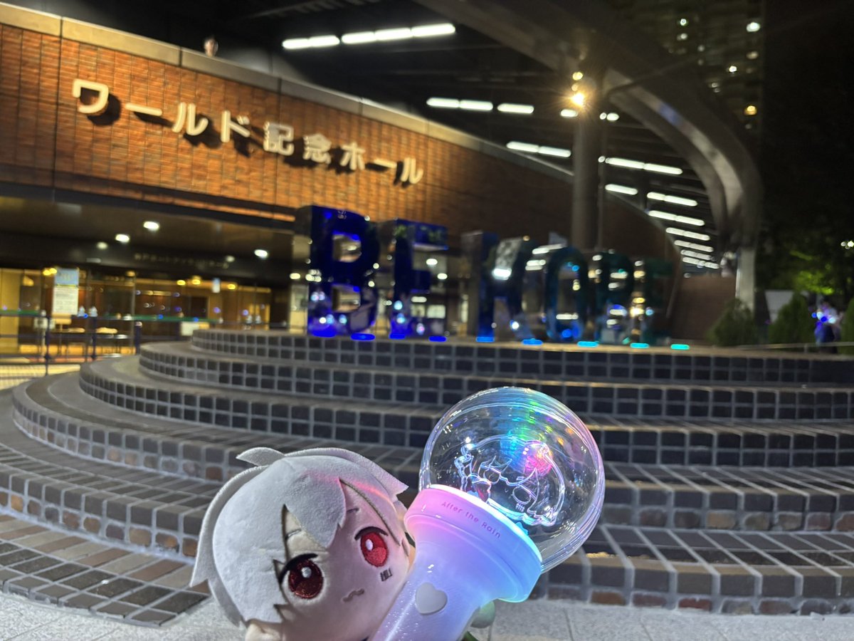 flyd_potato's tweet photo. 神戸旅行の写真をぽそぽそ挙げてきます
とにかく夜景が綺麗だった
いつまでも眺めていられるよ https://t.co/1ibLJ8NEfY