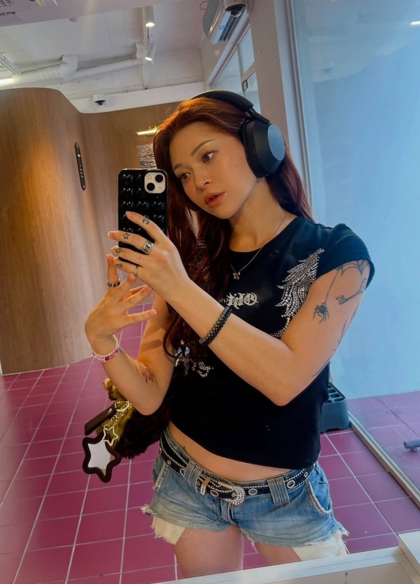 Brasil_ACE7's tweet photo. AleXa no insta 🥹

“Quando eu digo que ele é uma das pessoas/artistas mais trabalhadoras, mais talentosas e mais merecedoras que eu conheço, eu falo totalmente sério. Como alguém que começou como uma CHOICE e depois acabou debutando e se tornando artista na mesma indústria, + https://t.co/DFA3URP4x8