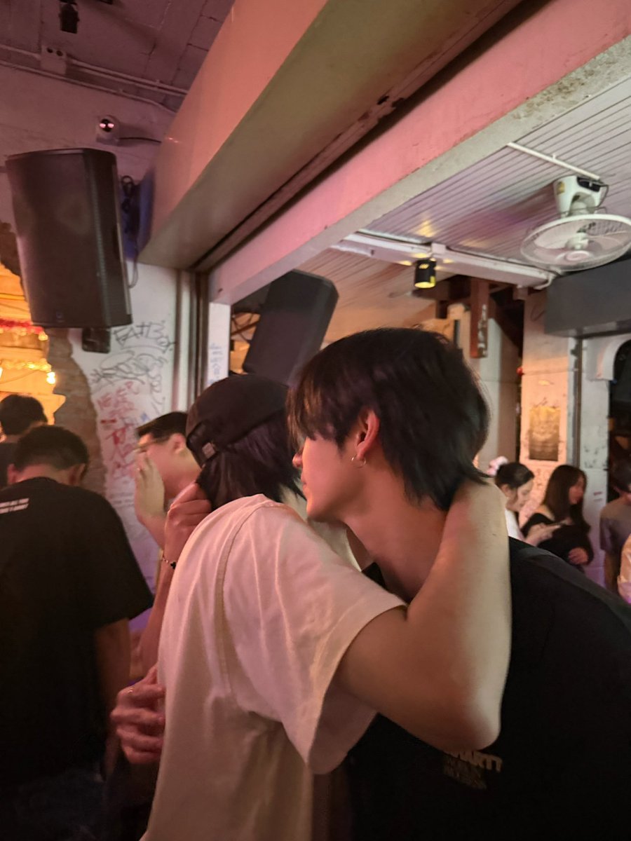 suaymak_kimpst's tweet photo. ❌️songkran moments
✅️chiang mai moments
 Our fandom be like:🙂‍↕️😵🫣🥰😝😭🫠🤗🤭

˚˖𓍢ִ໋ #lattekim #LatteTNC #Kkim_pst  #ลาเต้คิม ⋆˙ https://t.co/X1Ptw74z8e