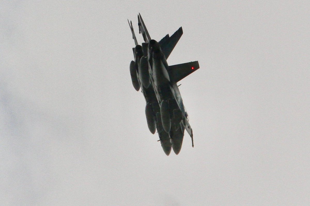 Mike_Ivanin's tweet photo. #CIAS 2026 rehearsal practice #fighter #jets #CF18  #Hornet https://t.co/treJ72ABvj