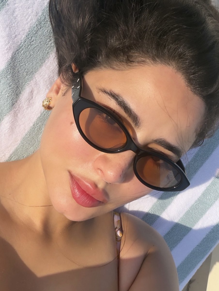 Shotgram_'s tweet photo. نوران ماجد.. الصيف معايا ومع الأحباب والأصدقاء .♥️🌝🌊 https://t.co/59YQl8JwZs