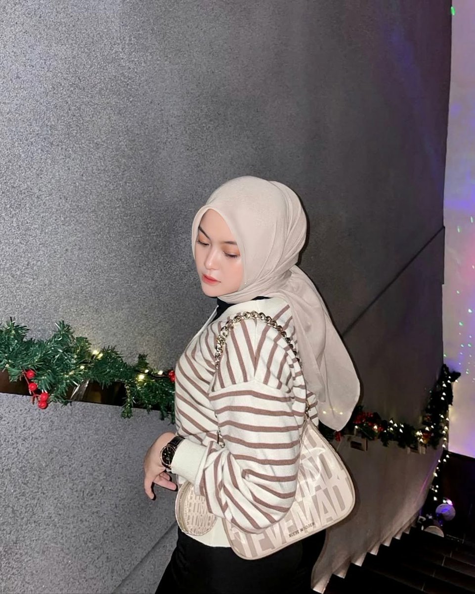 DelignyDenise's tweet photo. Ready sayang.
Wa: 0851-9438-2937

#openBOtangerang 
#botangerang 
#availtangerang https://t.co/Rx0r3g2g3X
