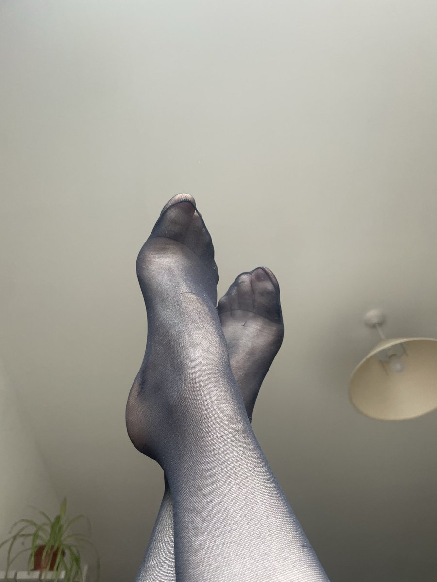 MissStellaas's tweet photo. Spent all day on my feet… now whose turn is it to rub them?

#feet #feetfetısh #feetworshi̇p #feetِ #feetfetıshly #FeetTwitter #FeetOfTwitter #FeetOfTheDay #sellingcontent #sell #domme https://t.co/mSdULtqxsA