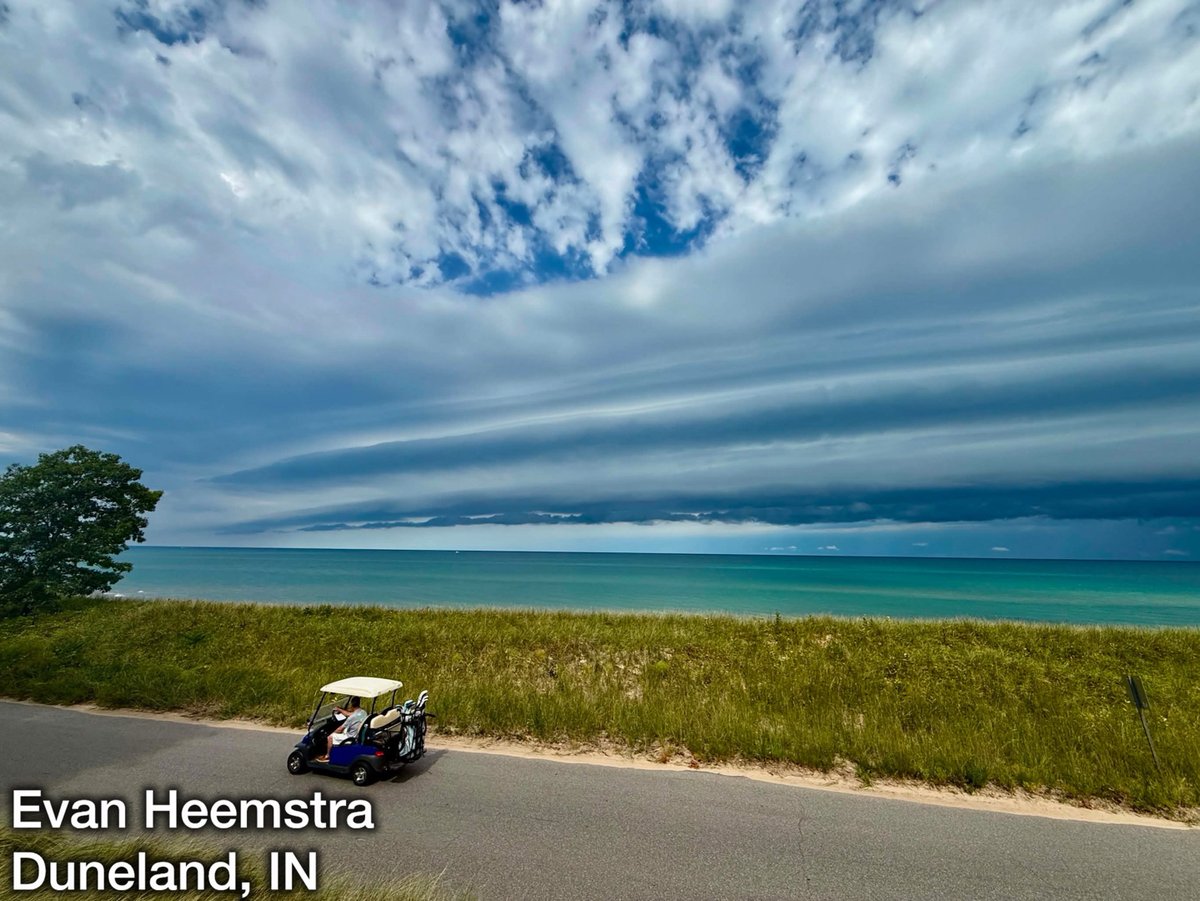 MiStormChasers's tweet photo. A compilation of the shelf cloud which rolled through Southwest Michigan early this afternoon in the eyes of our chase team! https://t.co/nlBCSRleNQ