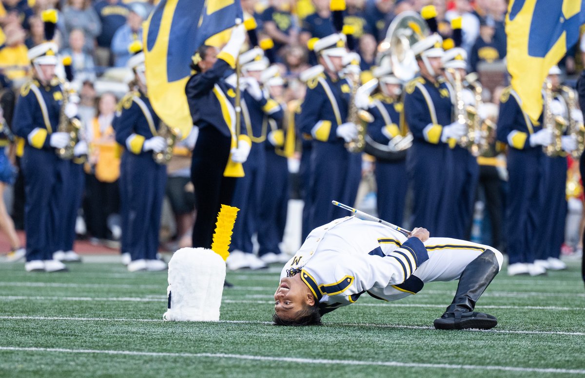 UMichFootball's tweet photo. See you soon, @umichband @UMichSpirit! 〽️ https://t.co/AwhRf3nOnK