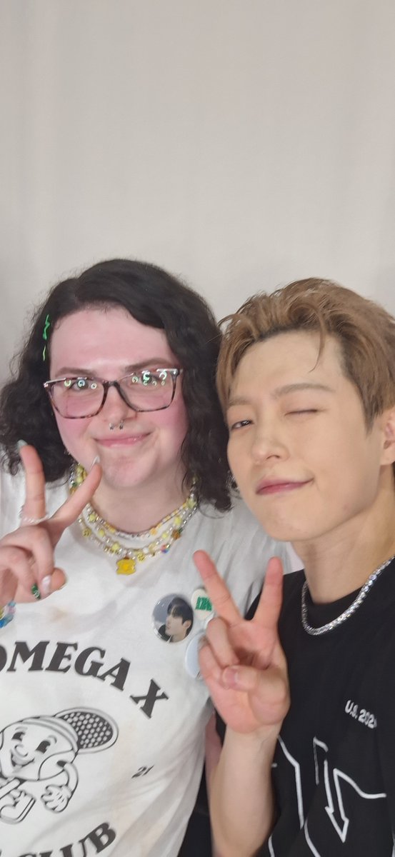 _ashKxx's tweet photo. I wanted to pick poses but i let them pick 🤣 https://t.co/gi3yzbvQQg