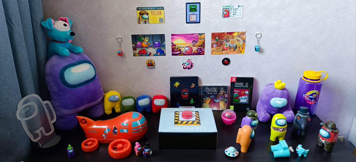 Scruffythebirdo's tweet photo. @AmongUsGame Ooh, a great addition to my collection ! https://t.co/IAO5v6oC0e