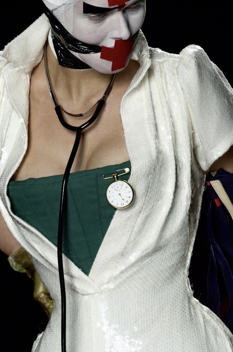 ifuliedownhere's tweet photo. Christian Dior, A/W 2000 https://t.co/XcmfnpM0dn