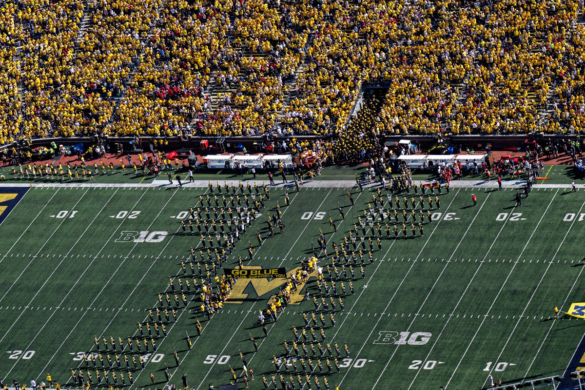 UMichFootball's tweet photo. See you soon, @umichband @UMichSpirit! 〽️ https://t.co/AwhRf3nOnK