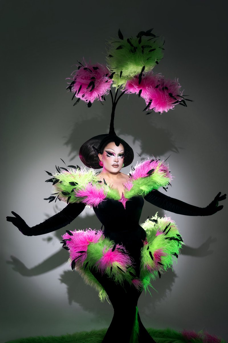 mochadragqueen's tweet photo. ru are ya? THIS is ru i am!!!!!🩷💚 

outfit by belladonis and starlet 
photos by matty parks https://t.co/2u4qRRSmb8