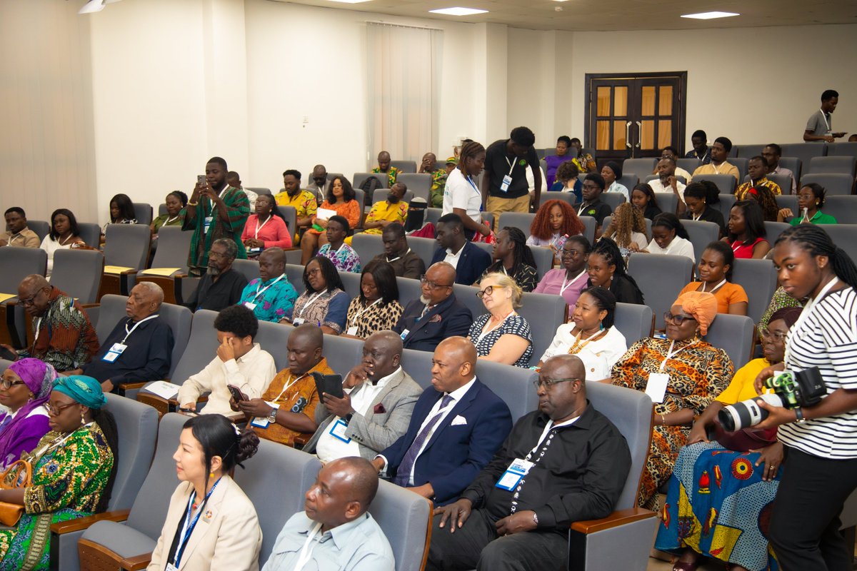 UNinGhana's tweet photo. Who defines what is “green”? Who decides what is “critical”? And critical for whom? 🌍

At the 8th Kwapong Lecture, Prof. @Fatima_Denton, Director of @UNUINRA challenged Africa to rethink the global green transition narrative.

Read the full story 👉: https://t.co/ReAURCz1qx https://t.co/hV7WHUCyhC