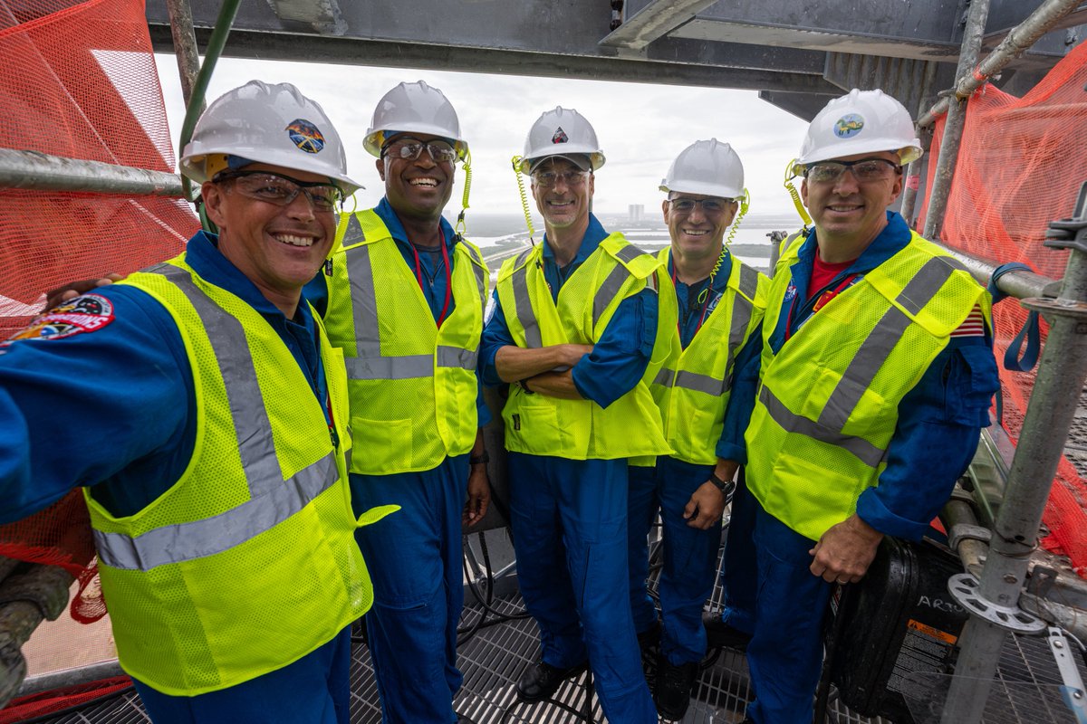 johnkrausphotos's tweet photo. The Artemis III crew visits Launch Complex 39A https://t.co/k0ccmJN9FB