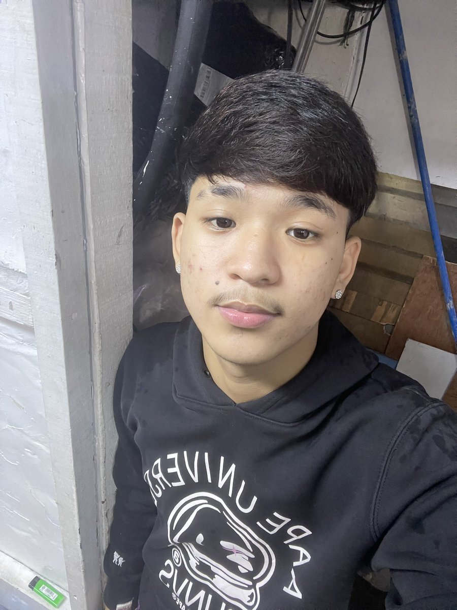lemonsquare99's tweet photo. stay dry everyone ✌🏼 https://t.co/ofSHDbr77H