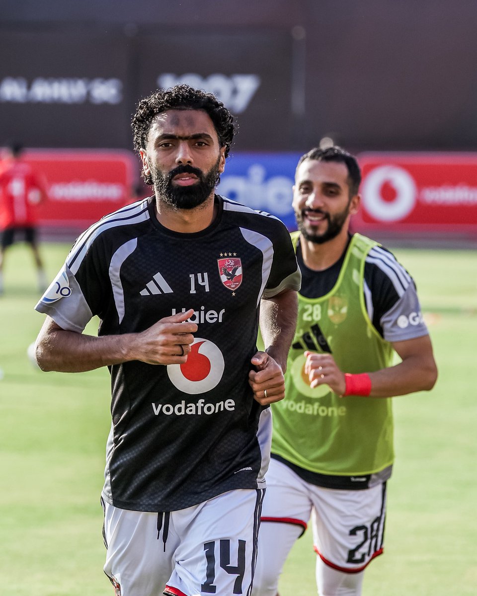 AlAhly's tweet photo. مران فريقنا اليوم استعدادًا للمواجهات المقبلة 💪🦅 https://t.co/hX5eKSk3WJ