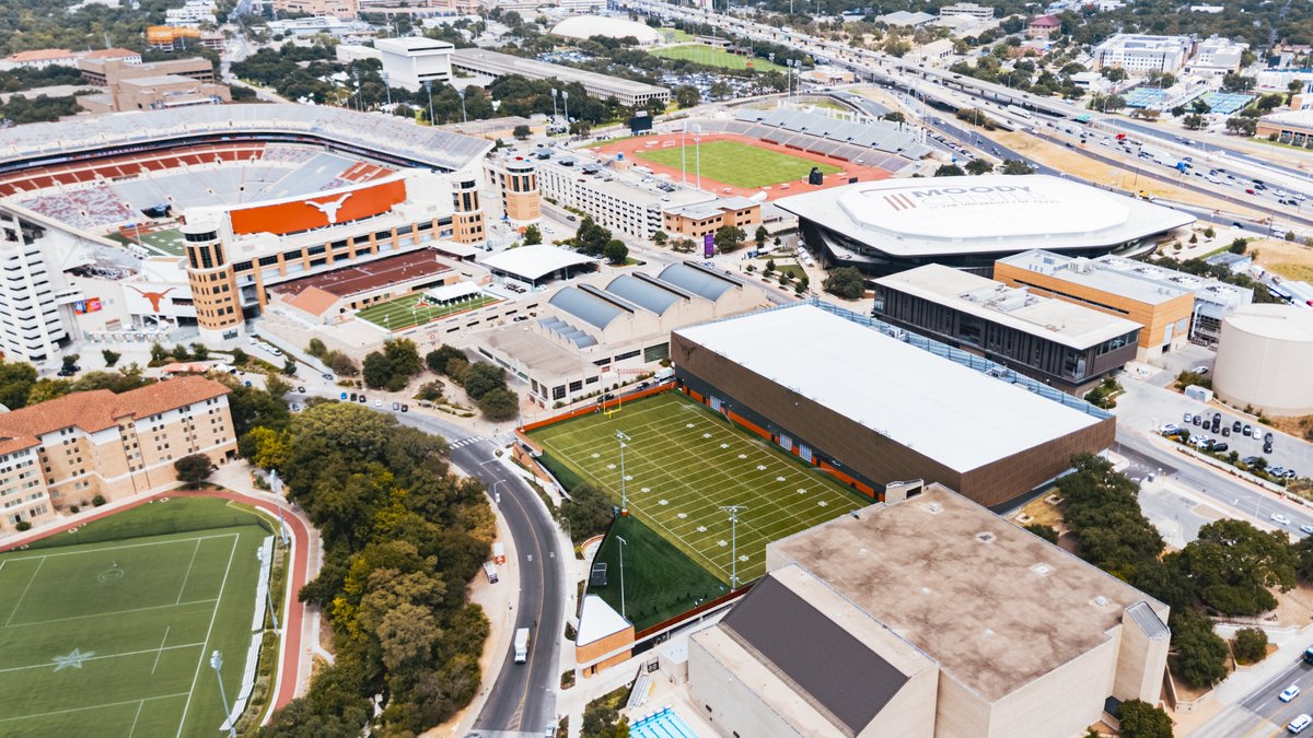 TexasFootball tweet picture