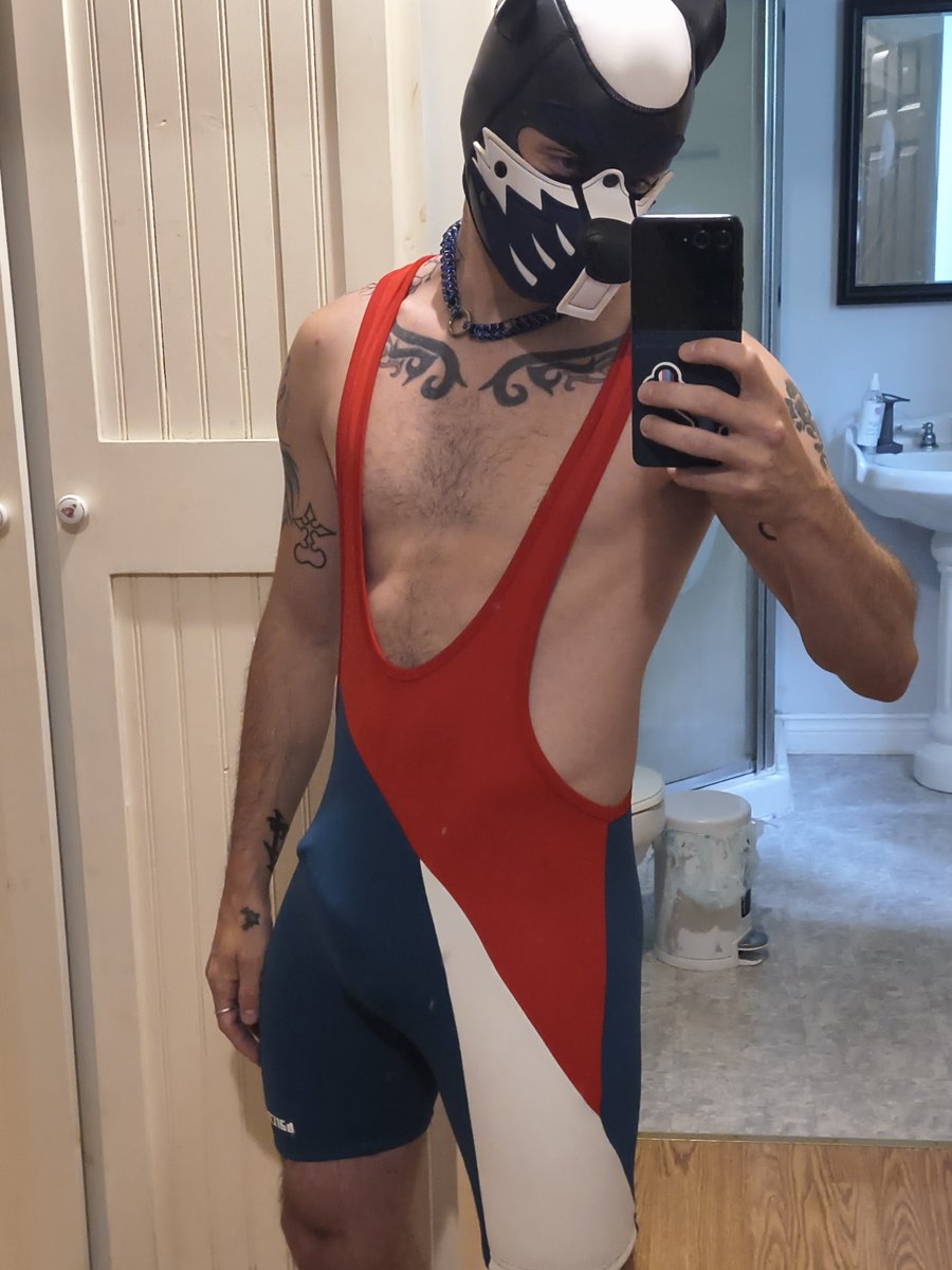 Pupkoda91's tweet photo. Play time after we wrestle! 

#pup #pupplay #puphood #cock #jackoff #singlet #gay https://t.co/NlyReB8p3T