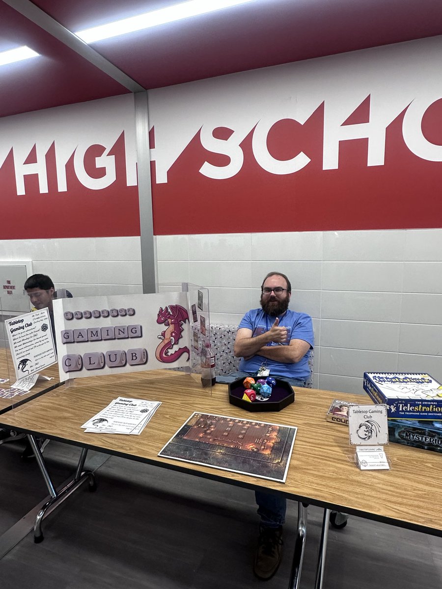 AGallo0821's tweet photo. @JJPearceHS Club Fair! Be a part of the #mUStangmagic! https://t.co/cdKgmPW0TV