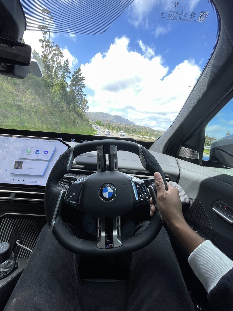 YMusi007's tweet photo. First Drive In The New BMW iX3 50 XDrive. https://t.co/EekhoN1JAI