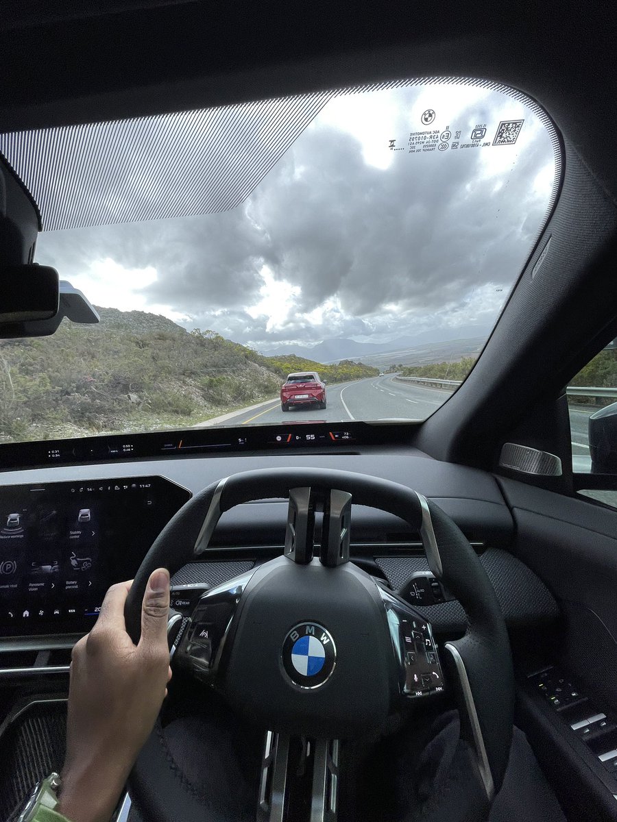 YMusi007's tweet photo. First Drive In The New BMW iX3 50 XDrive. https://t.co/EekhoN1JAI
