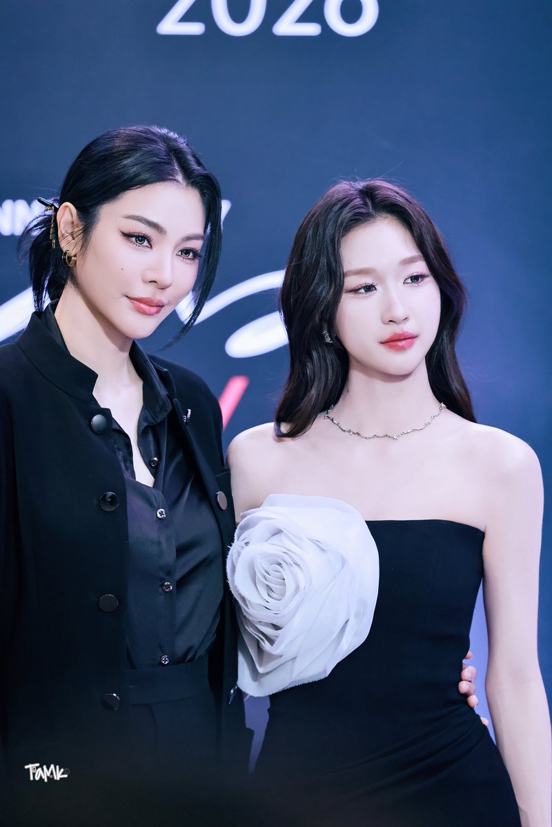 kasontam0k's tweet photo. ❣️

FAYEATOM PRAEW AWARDS PARAGON
#SiamParagonxPraewxFayeAtom
#FayeAtom #FayePeraya #AtomPariya
#PraewAwards2026 https://t.co/vb3hO9Fff0