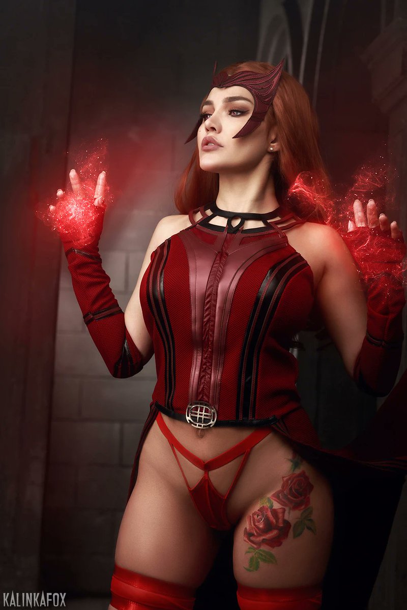 kristiemao's tweet photo. Messing with reality... and your mind. 

SFW

#ScarletWitch #Cosplay #Marvel https://t.co/tIFp4NUUHD
