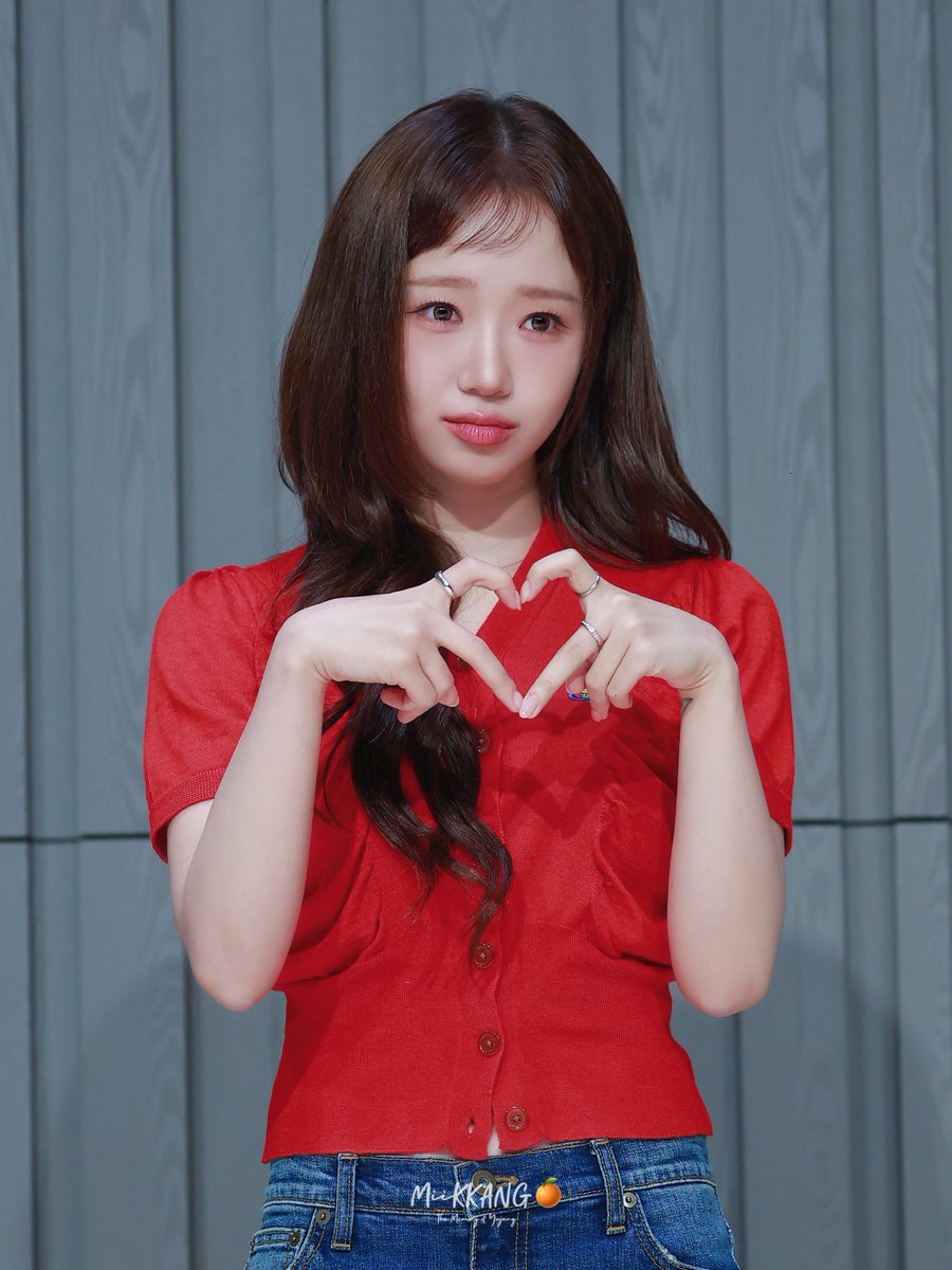 Miikkang_1112's tweet photo. 260829 

🍊❤️

( ˶'ᵕ'🫶)💕

#최유정 #choiyoojung
#콩알콩알 @choikong_r https://t.co/dA9ang2toD