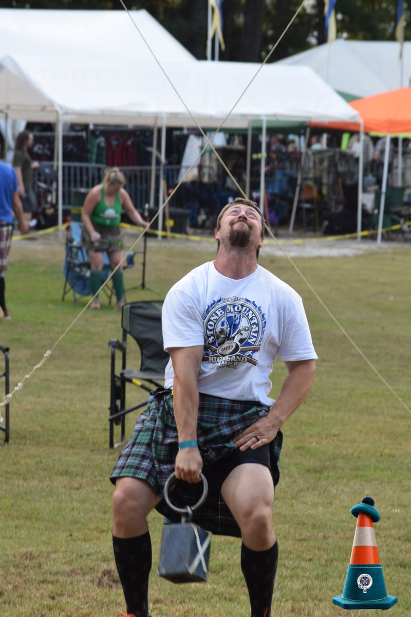 SMHG1973's tweet photo. The Sheaf isn't the only thing to go over the bar.
https://t.co/qvkvxwI4ef
#StoneMountainHighlandGames #SMHG2026 #HighlandGames #ScottishGames #scottishathletics #athletics #runscotland #caber #WeightThrow #Weight #Sheaf #SheafToss #HammerThrow #Stone #NoScotlandNoParty https://t.co/oppC9ckqch