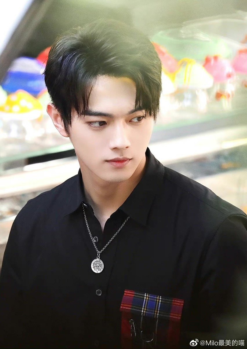 许凯 XuKai🌙Crystal on X: 
