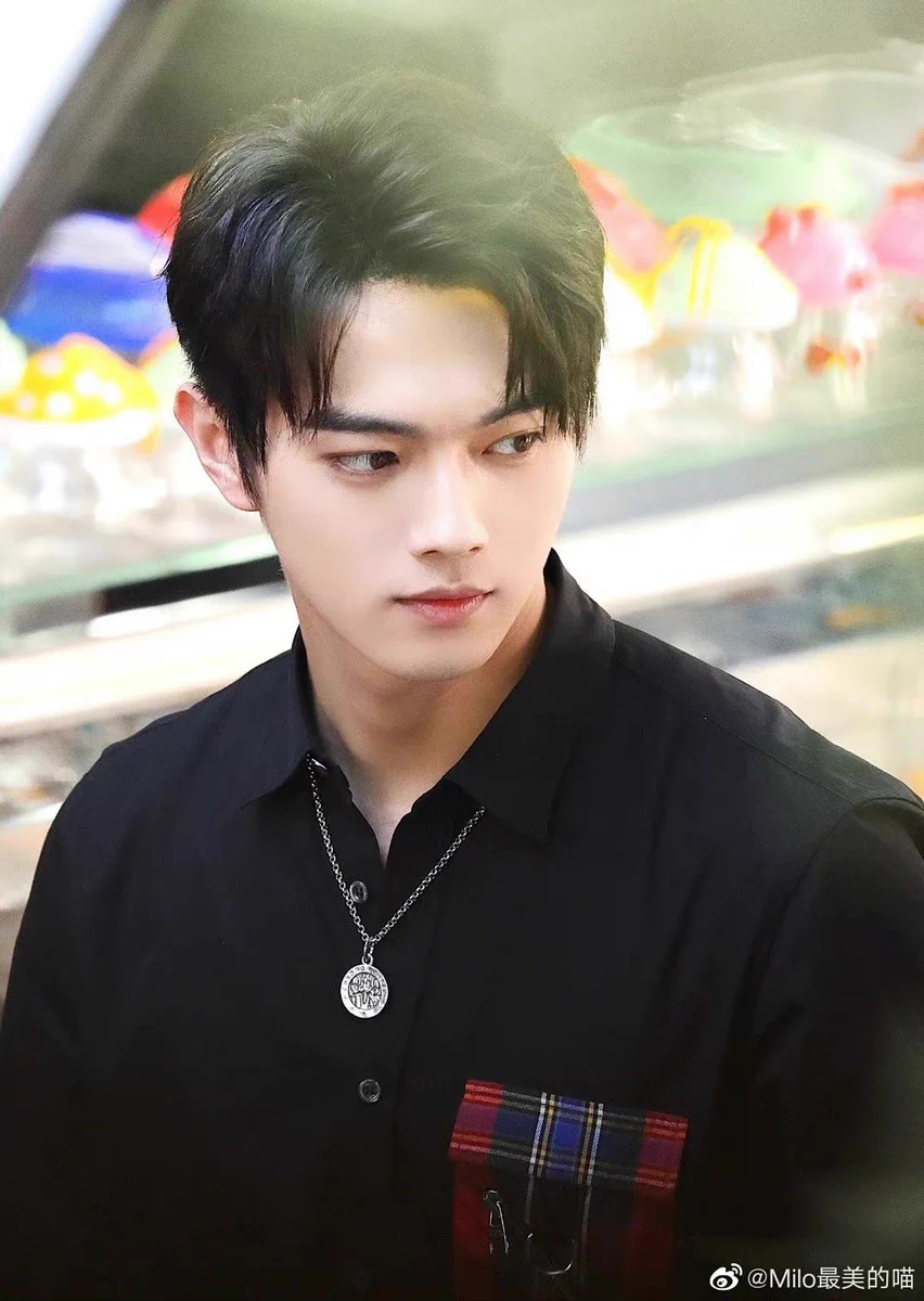 许凯 XuKai🌙Crystal on X: 