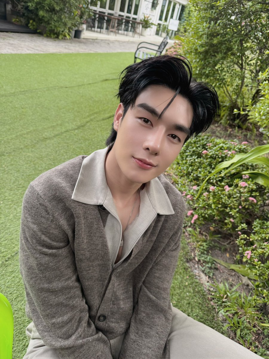somtimm_nj's tweet photo. หน้าตาแบบนี้ ชั้นเจอครั้งเดียวจำยันตายอ่ะ เกิดใหม่ก็ยังจำได้อยู่ ชีวิตนาน ๆ ได้เจอคนหล่อ ตี๋ หุ่นดี ไม่เข้าใจเจนเล็กเลย ลืมได้ไง งั้นแม่ขอนะลูก

DBTE RULES EP11
#อย่าขอพี่เจนEP11 https://t.co/3IwLQXcW8h