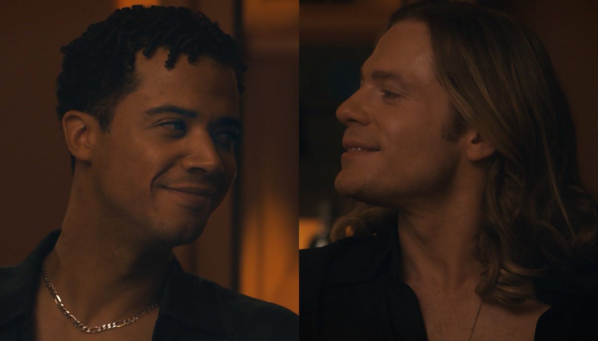 lestatdemilf's tweet photo. them looking at each other like that when they were just on friends terms... they're gonna be the most annoying (affectionate) couple ever https://t.co/qtoWRmFij9