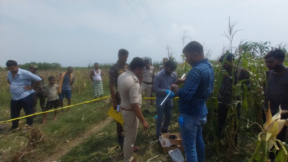 LiveBarahiya's tweet photo. जन्माष्टमी के दिन बड़हिया केलक्ष्मीपुर में 46वर्षीय मंटू यादव की हत्या , इस वर्ष की पहली हत्या कांड। https://t.co/OeoIyGOyXq