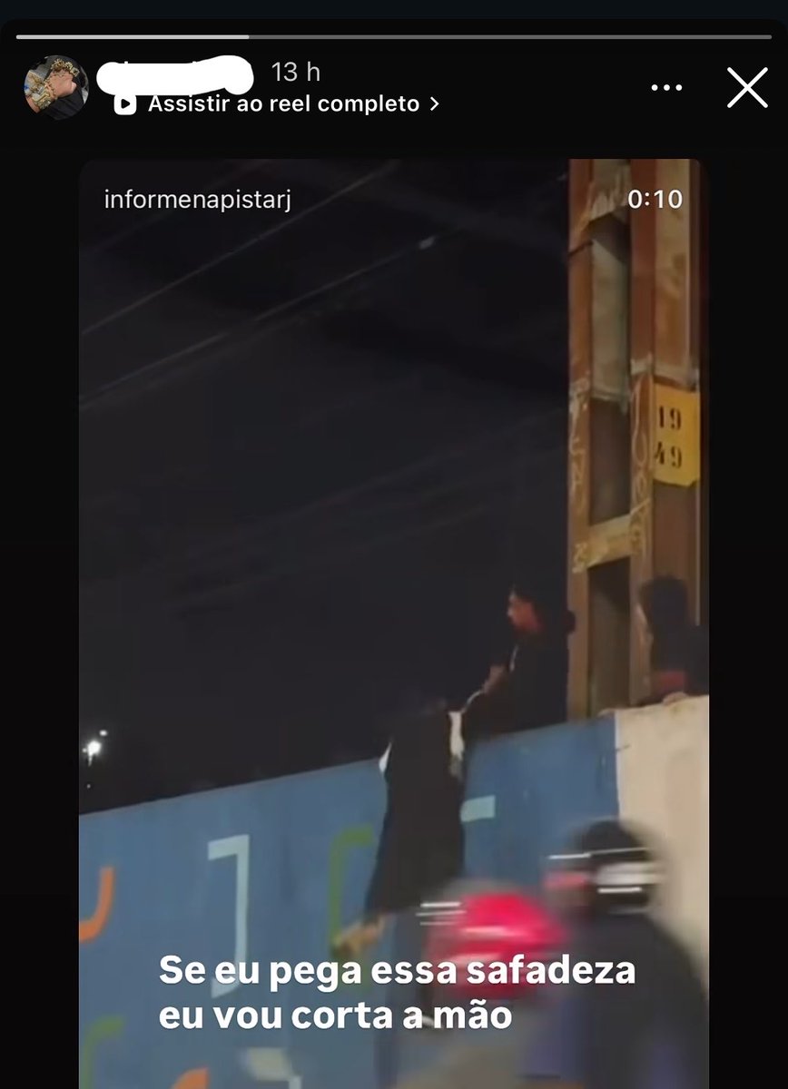 baudorio's tweet photo. ⚠️VEJA: Através das redes sociais, o traficante Buxexa ou BX, chefe do Corte 8 (CV), ameaçou criminosos que moram em sua área de domínio e estão roubando telefones no bairro Centenário, em Caxias.

Participe: https://t.co/JAhIm11oaB https://t.co/4UL7l4HBq9