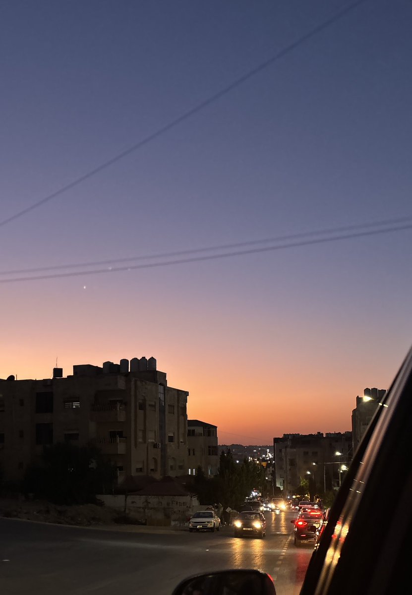 nxnssz's tweet photo. شوارع عمّان appreciation tweet https://t.co/UOQXBSB8Zx