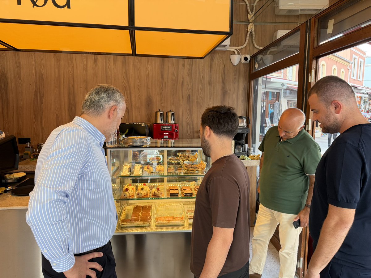 yunustever's tweet photo. Adapazarı İlçe Yönetim Kurulu Üyemiz Mustafa Kasımoğlu ile Rod Kafe sahibi Enes Sarıgül kardeşimizi ziyaret ederek, yeni açmış oldukları işletmelerine hayırlı olsun dileklerimizi ilettik.

Rabb’im her birine hayırlı ve bereketli kazançlar nasip eylesin. https://t.co/KlJuHpmOaf