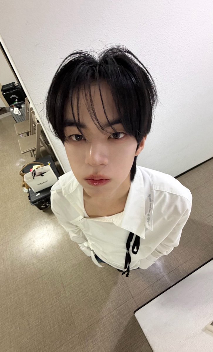 R0Blov5's tweet photo. 내가 좋아하는 190시점 도후니 https://t.co/AlaKampJ3t