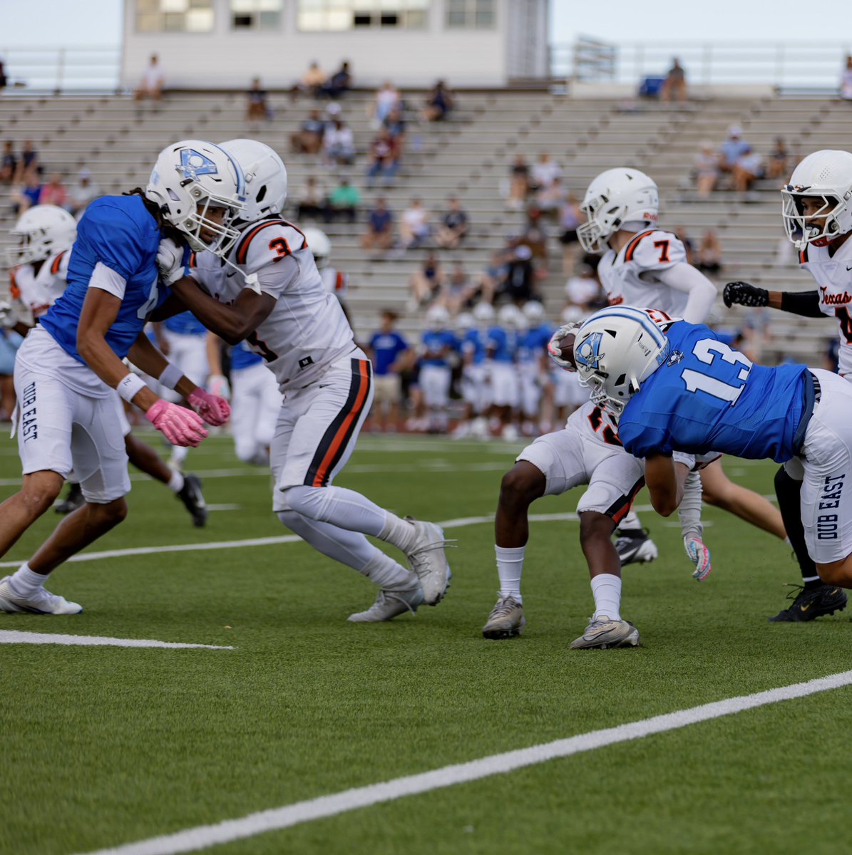 JVSmith29's tweet photo. WEEK 2 🏈

DubEast — 37
Texas High — 0

37-0 SHUTOUT! 💪🏾🔥

#DubEast #WylieEast #ClassOf2029 https://t.co/aTaNngiLAL
