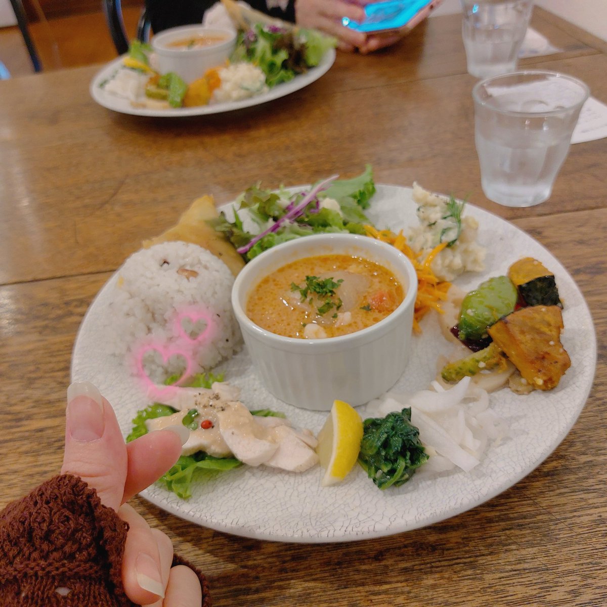 mosu41's tweet photo. 私の荒んだ心に本日のランチ https://t.co/5YaeZQwPjl