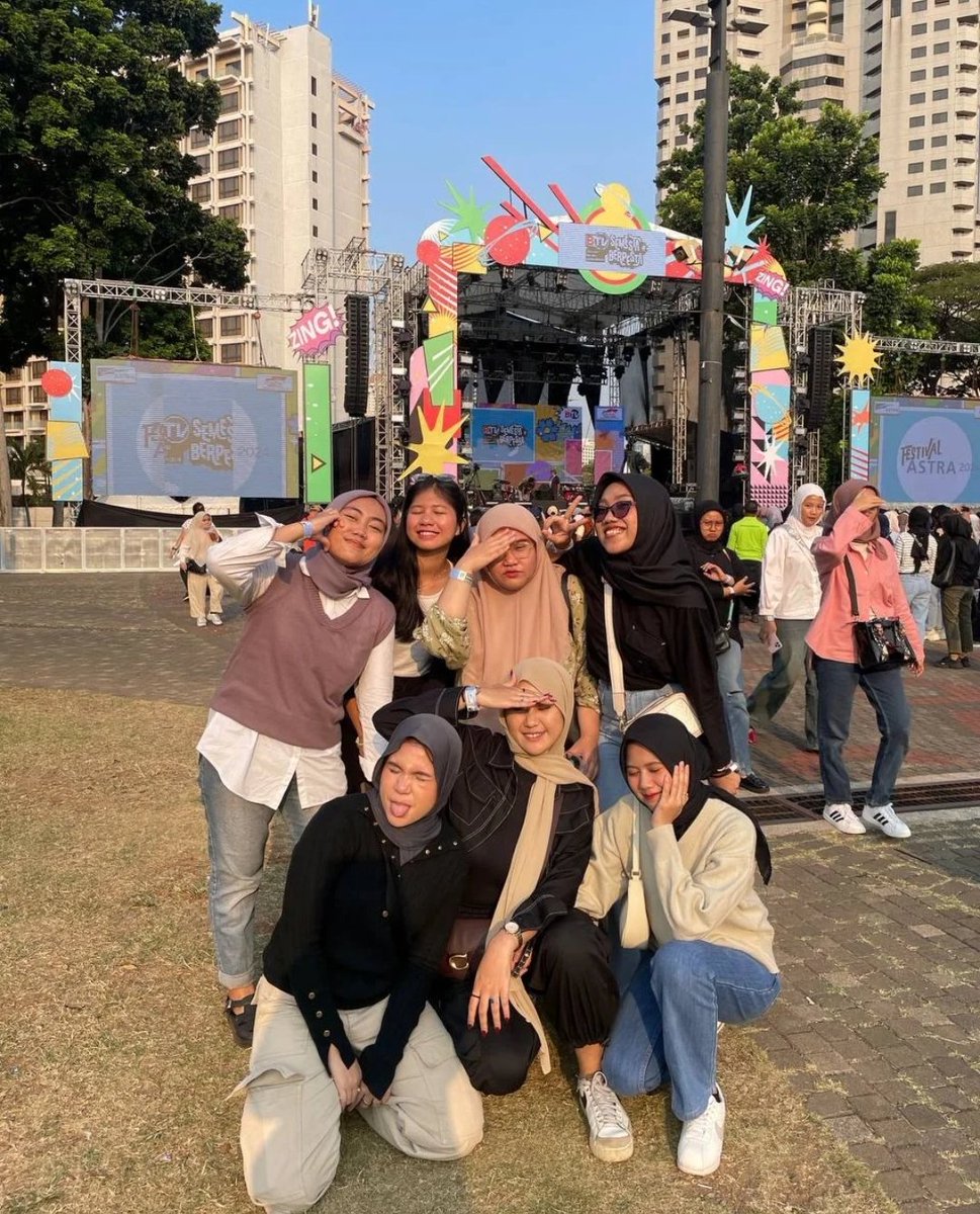 kembaranpepitaa's tweet photo. what began as fangirling has bloomed into a friendship far greater, and I am so deeply grateful for each of you!🫂💓 https://t.co/Gz6KHIQnNz