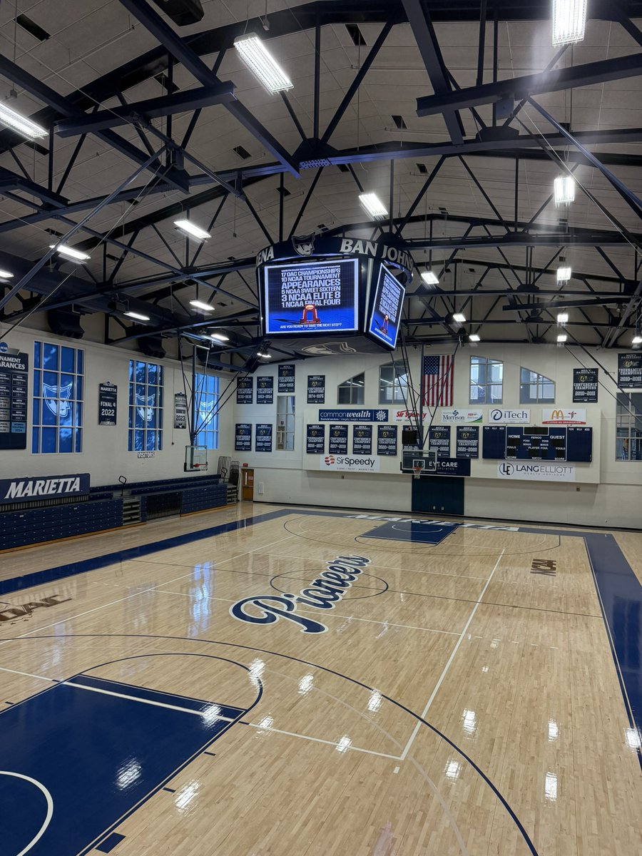 jakesnydz23's tweet photo. Happy Friday from the BANJO! #PioNation https://t.co/mlCoGSYm0w