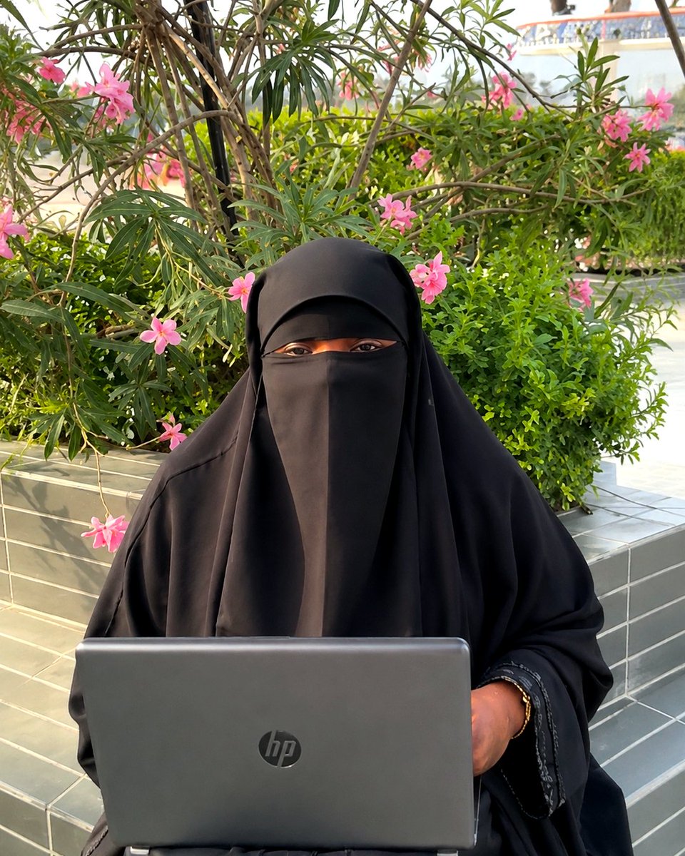 Rhamotallahi01's tweet photo. 𝐈 𝐚𝐦 𝐑𝐡𝐚𝐦𝐚𝐡, 𝐝𝐚𝐮𝐠𝐡𝐭𝐞𝐫 𝐨𝐟 𝐀𝐛𝐛𝐚𝐬. 𝐈 𝐡𝐨𝐥𝐝 𝐚 𝐌𝐚𝐬𝐭𝐞𝐫’𝐬 𝐝𝐞𝐠𝐫𝐞𝐞 𝐢𝐧 𝐂𝐨𝐮𝐧𝐬𝐞𝐥𝐥𝐢𝐧𝐠 𝐏𝐬𝐲𝐜𝐡𝐨𝐥𝐨𝐠𝐲 𝐚𝐧𝐝 𝐚𝐦 𝐚 𝐦𝐞𝐦𝐛𝐞𝐫 𝐨𝐟 𝐭𝐡𝐞 𝐂𝐨𝐮𝐧𝐬𝐞𝐥𝐥𝐢𝐧𝐠 𝐀𝐬𝐬𝐨𝐜𝐢𝐚𝐭𝐢𝐨𝐧 𝐨𝐟 𝐍𝐢𝐠𝐞𝐫𝐢𝐚. 𝐈 𝐚𝐦 𝐚 𝐥𝐢𝐜𝐞𝐧𝐬𝐞𝐝 𝐚𝐧𝐝 𝐩𝐫𝐚𝐜𝐭𝐢𝐬𝐢𝐧𝐠 𝐩𝐫𝐨𝐟𝐞𝐬𝐬𝐢𝐨𝐧𝐚𝐥 𝐩𝐬𝐲𝐜𝐡𝐨𝐥𝐨𝐠𝐢𝐬𝐭 𝐰𝐢𝐭𝐡 𝐞𝐱𝐩𝐞𝐫𝐢𝐞𝐧𝐜𝐞 𝐬𝐮𝐩𝐩𝐨𝐫𝐭𝐢𝐧𝐠 𝐰𝐨𝐦𝐞𝐧 𝐭𝐡𝐫𝐨𝐮𝐠𝐡 𝐯𝐚𝐫𝐢𝐨𝐮𝐬 𝐞𝐦𝐨𝐭𝐢𝐨𝐧𝐚𝐥, 𝐩𝐬𝐲𝐜𝐡𝐨𝐥𝐨𝐠𝐢𝐜𝐚𝐥 𝐚𝐧𝐝 𝐥𝐢𝐟𝐞 𝐜𝐡𝐚𝐥𝐥𝐞𝐧𝐠𝐞𝐬.

𝐌𝐲 𝐩𝐫𝐚𝐜𝐭𝐢𝐜𝐞 𝐢𝐬 𝐬𝐩𝐞𝐜𝐢𝐟𝐢𝐜𝐚𝐥𝐥𝐲 𝐝𝐞𝐝𝐢𝐜𝐚𝐭𝐞𝐝 𝐭𝐨 𝐌𝐮𝐬𝐥𝐢𝐦 𝐰𝐨𝐦𝐞𝐧, 𝐩𝐫𝐨𝐯𝐢𝐝𝐢𝐧𝐠 𝐚 𝐬𝐚𝐟𝐞, 𝐜𝐨𝐧𝐟𝐢𝐝𝐞𝐧𝐭𝐢𝐚𝐥 𝐚𝐧𝐝 𝐟𝐚𝐢𝐭𝐡-𝐬𝐞𝐧𝐬𝐢𝐭𝐢𝐯𝐞 𝐬𝐩𝐚𝐜𝐞 𝐰𝐡𝐞𝐫𝐞 𝐭𝐡𝐞𝐲 𝐜𝐚𝐧 𝐫𝐞𝐜𝐞𝐢𝐯𝐞 𝐩𝐫𝐨𝐟𝐞𝐬𝐬𝐢𝐨𝐧𝐚𝐥 𝐩𝐬𝐲𝐜𝐡𝐨𝐥𝐨𝐠𝐢𝐜𝐚𝐥 𝐬𝐮𝐩𝐩𝐨𝐫𝐭 𝐰𝐡𝐢𝐥𝐞 𝐡𝐚𝐯𝐢𝐧𝐠 𝐭𝐡𝐞𝐢𝐫 𝐈𝐬𝐥𝐚𝐦𝐢𝐜 𝐯𝐚𝐥𝐮𝐞𝐬 𝐚𝐧𝐝 𝐛𝐞𝐥𝐢𝐞𝐟𝐬 𝐫𝐞𝐬𝐩𝐞𝐜𝐭𝐞𝐝.

𝐌𝐲 𝐚𝐩𝐩𝐫𝐨𝐚𝐜𝐡 𝐜𝐨𝐦𝐛𝐢𝐧𝐞𝐬 𝐩𝐫𝐨𝐟𝐞𝐬𝐬𝐢𝐨𝐧𝐚𝐥  𝐩𝐬𝐲𝐜𝐡𝐨𝐥𝐨𝐠𝐢𝐜𝐚𝐥 𝐩𝐫𝐚𝐜𝐭𝐢𝐜𝐞 𝐰𝐢𝐭𝐡 𝐚𝐧 𝐮𝐧𝐝𝐞𝐫𝐬𝐭𝐚𝐧𝐝𝐢𝐧𝐠 𝐨𝐟 𝐭𝐡𝐞 𝐮𝐧𝐢𝐪𝐮𝐞 𝐞𝐦𝐨𝐭𝐢𝐨𝐧𝐚𝐥, 𝐬𝐨𝐜𝐢𝐚𝐥 𝐚𝐧𝐝 𝐬𝐩𝐢𝐫𝐢𝐭𝐮𝐚𝐥 𝐞𝐱𝐩𝐞𝐫𝐢𝐞𝐧𝐜𝐞𝐬 𝐭𝐡𝐚𝐭 𝐌𝐮𝐬𝐥𝐢𝐦 𝐰𝐨𝐦𝐞𝐧 𝐦𝐚𝐲 𝐞𝐧𝐜𝐨𝐮𝐧𝐭𝐞𝐫.

𝐀𝐧𝐝 𝐈'𝐦 𝐫𝐢𝐠𝐡𝐭 𝐡𝐞𝐫𝐞 𝐟𝐨𝐫 𝐞𝐯𝐞𝐫𝐲 𝐌𝐮𝐬𝐥𝐢𝐦 𝐰𝐨𝐦𝐚𝐧 𝐢𝐧 𝐧𝐞𝐞𝐝 𝐨𝐟 𝐜𝐨𝐮𝐧𝐬𝐞𝐥𝐥𝐢𝐧𝐠 𝐢𝐧𝐭𝐞𝐫𝐯𝐞𝐧𝐭𝐢𝐨𝐧. 𝐘𝐨𝐮 𝐜𝐚𝐧 𝐬𝐢𝐦𝐩𝐥𝐲 𝐬𝐞𝐧𝐝 𝐚 𝐃𝐌, 𝐨𝐫 𝐠𝐨 𝐭𝐡𝐫𝐨𝐮𝐠𝐡 𝐑𝐨𝐮𝐜𝐚𝐫𝐞 𝐌𝐞𝐧𝐭𝐚𝐥 𝐇𝐞𝐚𝐭𝐡 𝐇𝐚𝐯𝐞𝐧'𝐬 𝐰𝐞𝐛𝐬𝐢𝐭𝐞. 

https://t.co/g32sqodpwC