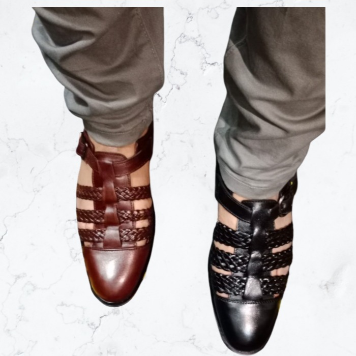 SharieGrabe9dn's tweet photo. Handmade Men’s Leather Fisherman Sandals | Woven Black &amp; Brown

Crafted from genuine leather with a classic woven design for lasting comfort and timeless style. Made to order, perfect for summer, travel, casual outfits, and everyday wear. Available https://t.co/TuHWTGWXnr
