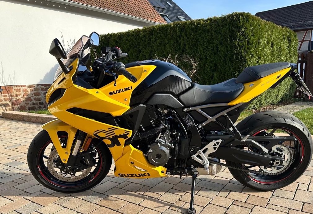 NikolDavi's tweet photo. Suzuki Gsx-8R  2025🧡 https://t.co/Kz401EprLc