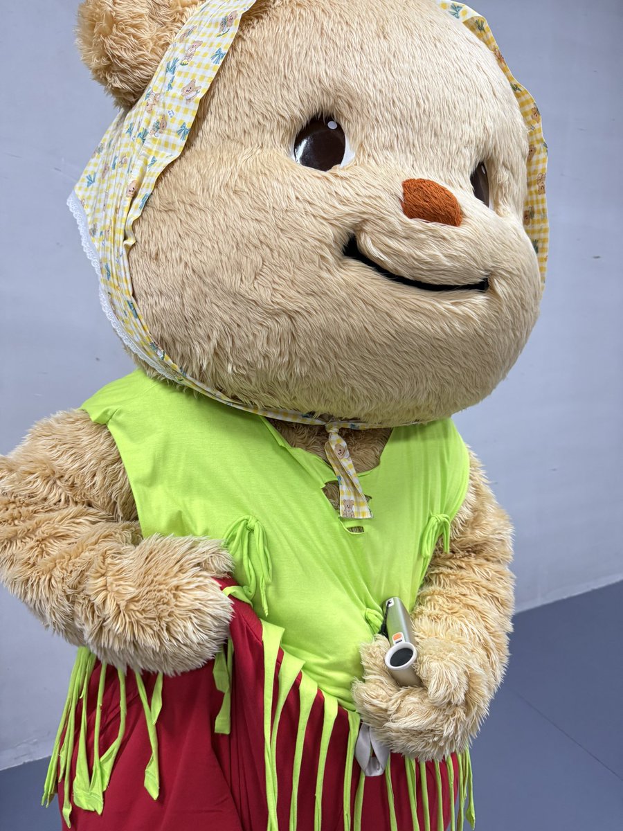 tmk_danik's tweet photo. นึกว่าน้องเนยยืมชุดอาโปมาใส่ 555555 
#ApoNattawin #Butterbear https://t.co/m7Iegc41sS