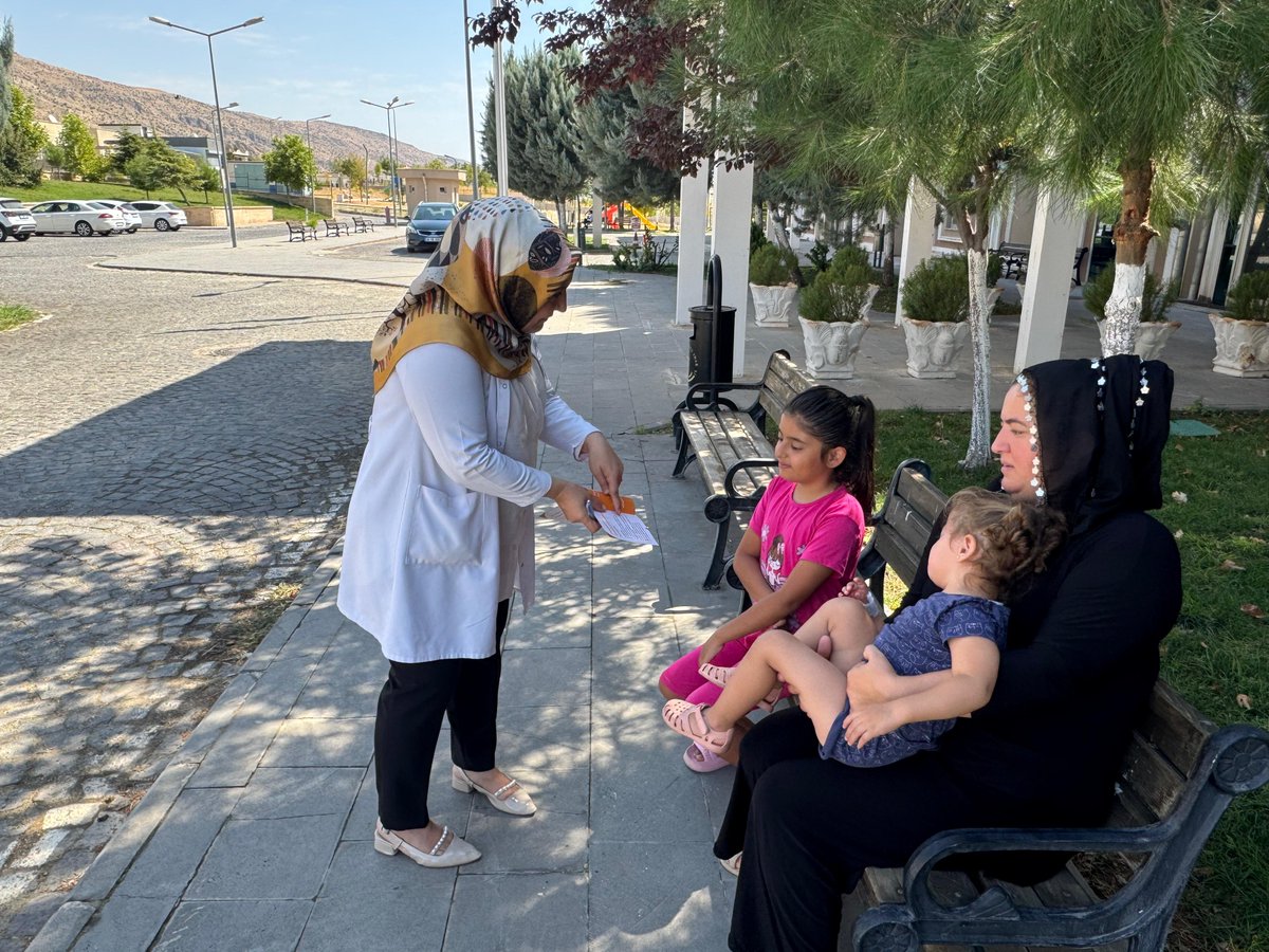 HasankeyfTSM's tweet photo. Hasankeyf toplum sağlığı merkezi personellerimiz tarafından 4 Eylül sağlıklı çocuk, sağlıklı gelecek teması kapmasından etkinlik düzenlenmiştir. Bu kapsamda çocuk ve ebeveynlere SAHA, SAHA elçileri, bebek-çocuk ve genç akademileri tanıtılıp bilgi verilmiştir.
@batmanilsaglik https://t.co/Ay3PFHOZxl