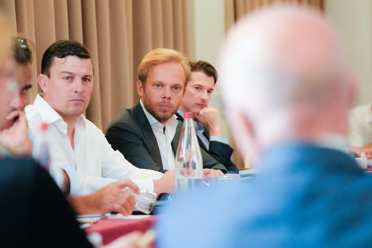 groupeudr's tweet photo. Les parlementaires UDR réunis à Nice autour d’@eciotti pour notre séminaire de rentrée.

L’UDR mobilisée, budget, situation politique avec comme boussole la force de l’union, la liberté, l’identité et la sécurité. https://t.co/2ReyplPBl1