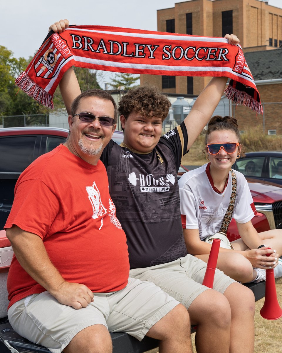 bradleyu's tweet photo. The countdown is on! ⏰❤️ Family Weekend is just two weeks away. We can’t wait to see our BU families together on campus!

More details here: https://t.co/FGL534ZeAP

#BradleyUniversity #FamilyWeekend #ParentWeekend https://t.co/m2pYsQS7nq