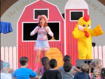 KiddleKaroo's tweet photo. Halloween Entertainment for Schools - https://t.co/cLsvo23mUS https://t.co/I5pQ4vWFKn