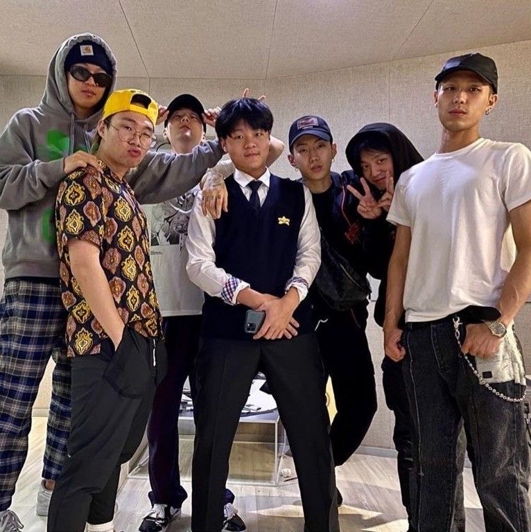 mysolacesdh's tweet photo. suddenly missing the days when old H1GHR was still complete &amp; most active 🥹 donghyun was literally everywhere with his hyungsss, became the h1ghr maknae (the feeling of us when haon became a hyung 🥹), then became a hyung himself when seunghoonie got signed ❤️‍🩹

💛 good times https://t.co/y1Dn1e6tZm