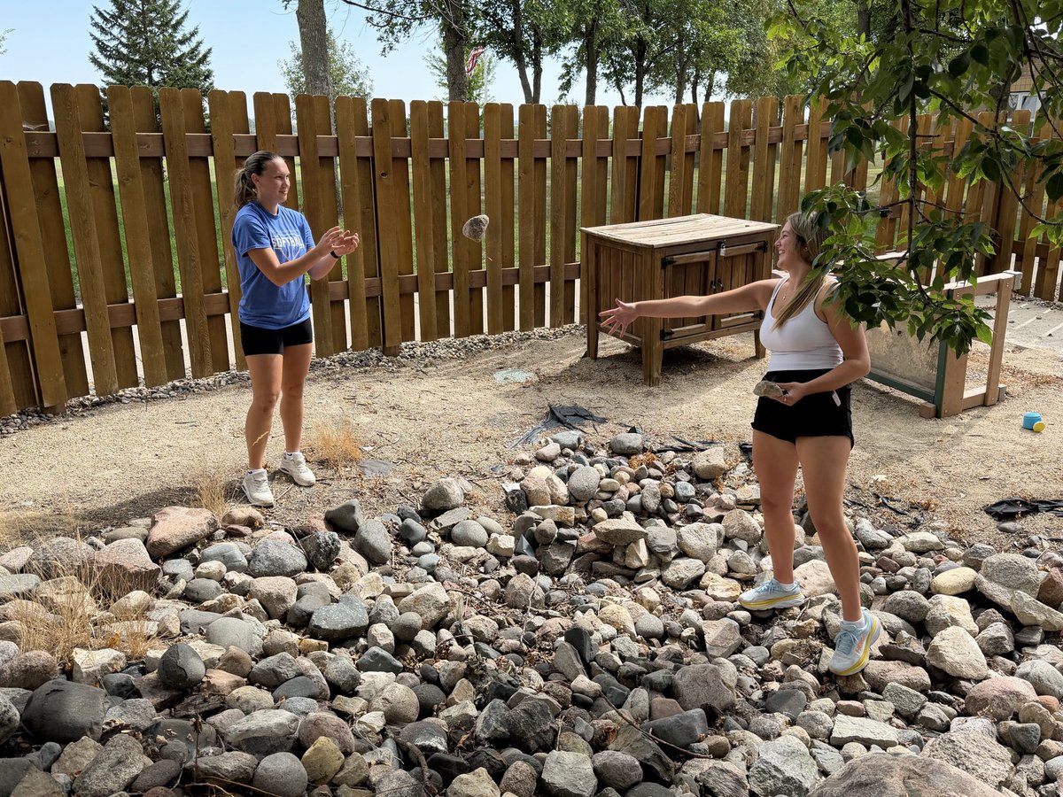CoachTimGrove's tweet photo. Our @CougsWBB participated in the @WBCA1981 Day of Service by cleaning and prepping the Outdoor Learning Environment for the many kids who will begin to use it again next week. Of course with this crew β¦ some shenanigans as well!
#WBCA #DayOfService https://t.co/oQPFYtOAuL